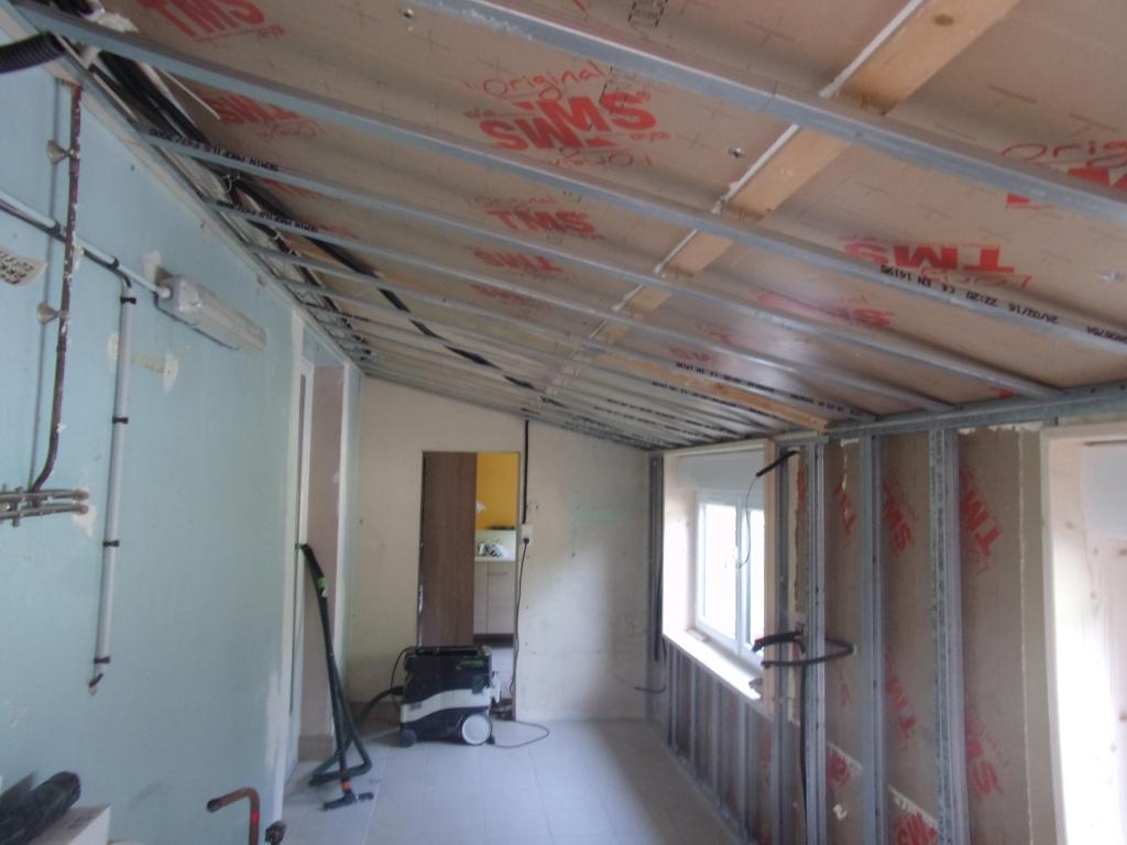 Isolation cellier du mur et plafond